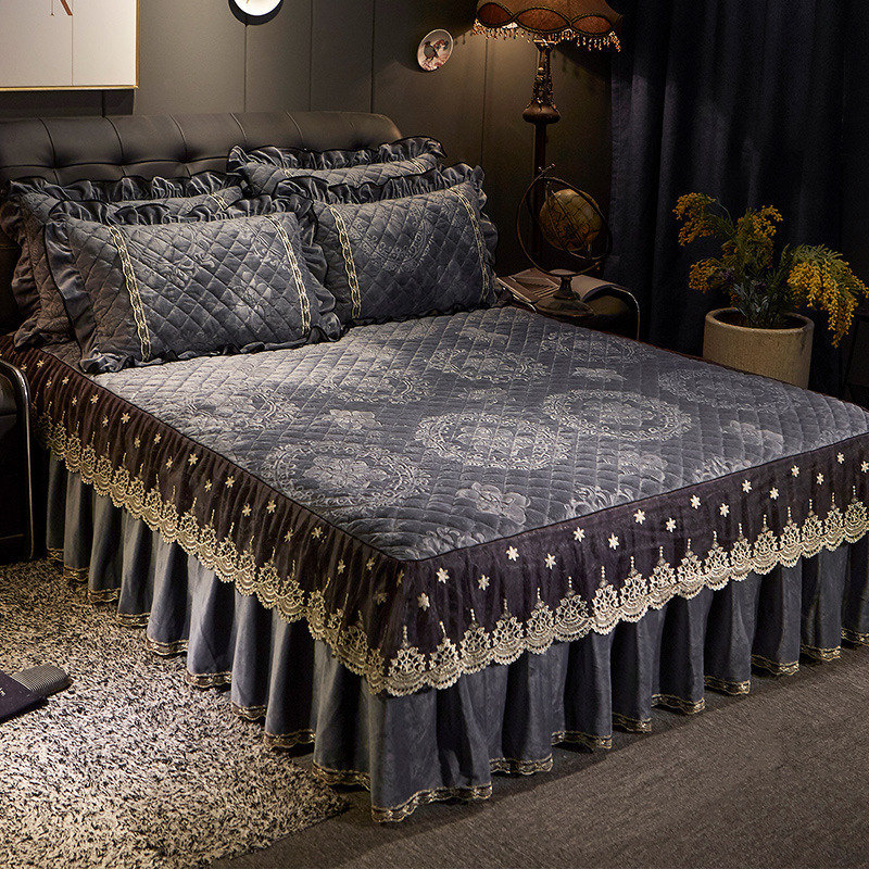 Кружевное бархатное покрывало  – обзор и цена Embroidery Quilt Cover