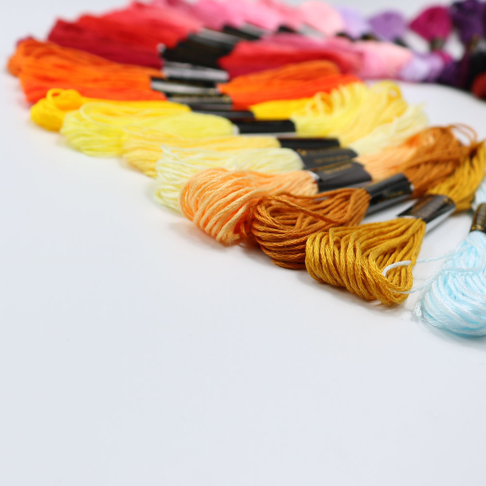 Набор из 50 цветных ниток для  – обзор и цена Embroidery In The Piece