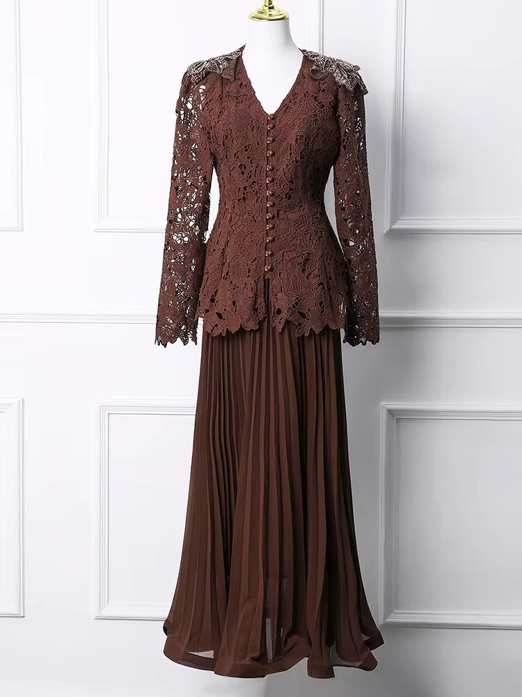 Женский бордовый кружевной ком – обзор и цена Embroidery In The Piece